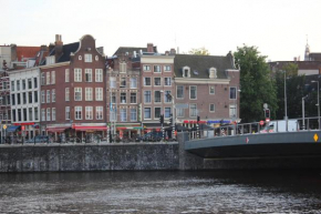  Hotel Restaurant Old Bridge  Амстердам